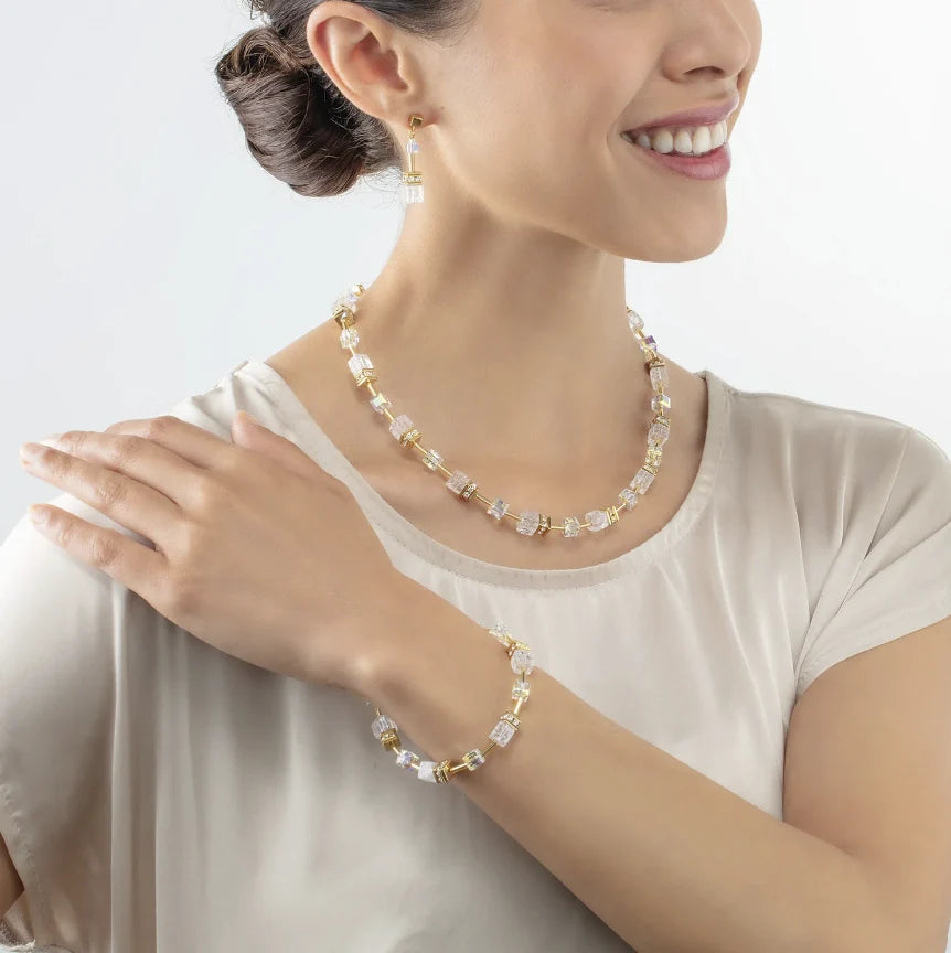 COEUR DE LION GeoCube Gold & White Rock Crystals Bracelet 3018/30_1416